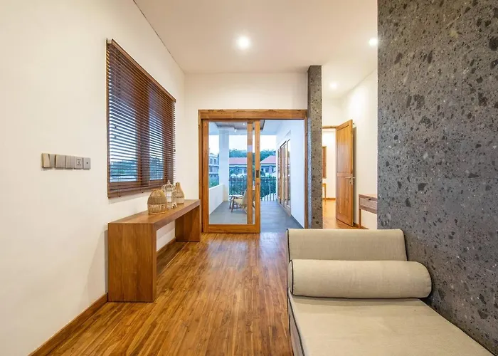 Opulent 6 Bedroom In With Ocean View, 5 Mins To Savaya