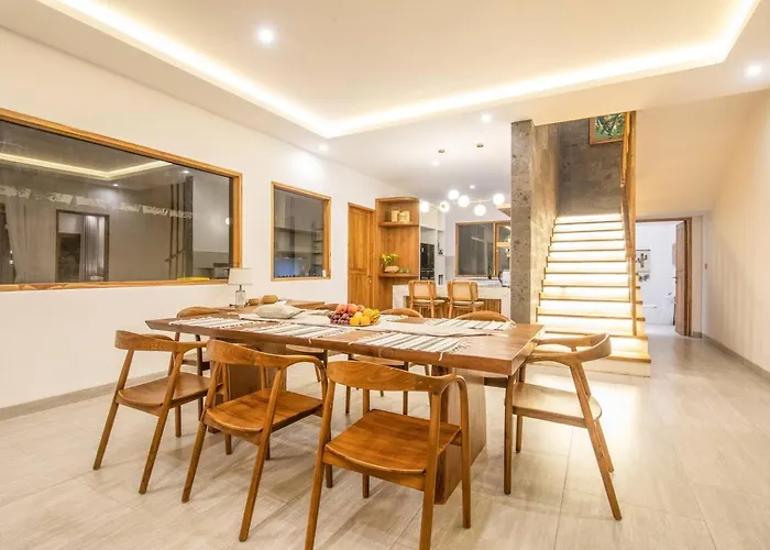 Opulent 6 Bedroom In With Ocean View, 5 Mins To Savaya * 乌鲁瓦图
