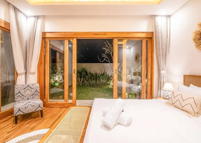 Opulent 6 Bedroom In With Ocean View, 5 Mins To Savaya 别墅 乌鲁瓦图