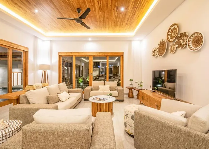 Opulent 6 Bedroom In With Ocean View, 5 Mins To Savaya 乌鲁瓦图