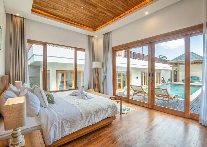 Opulent 6 Bedroom In With Ocean View, 5 Mins To Savaya * 乌鲁瓦图