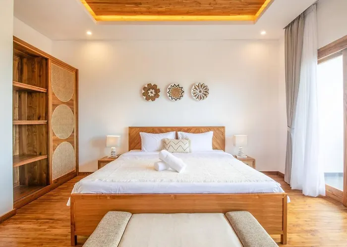 Opulent 6 Bedroom In With Ocean View, 5 Mins To Savaya * 乌鲁瓦图