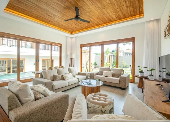 Opulent 6 Bedroom In With Ocean View, 5 Mins To Savaya 别墅