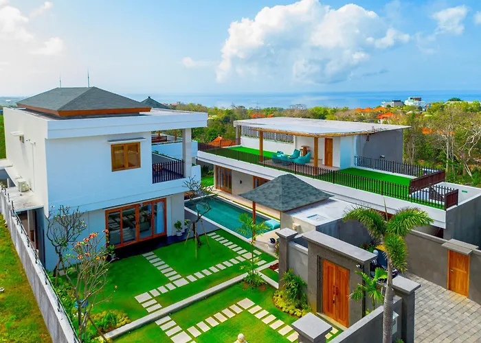Opulent 6 Bedroom In With Ocean View, 5 Mins To Savaya