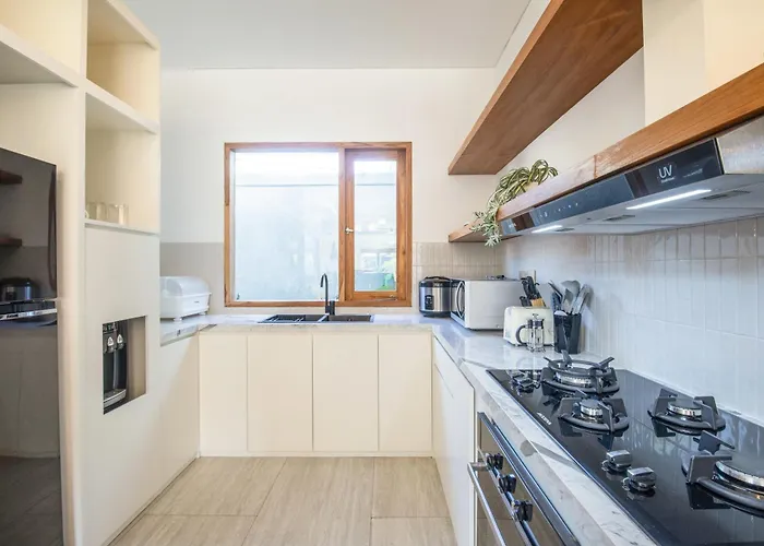 别墅 Opulent 6 Bedroom In With Ocean View, 5 Mins To Savaya *